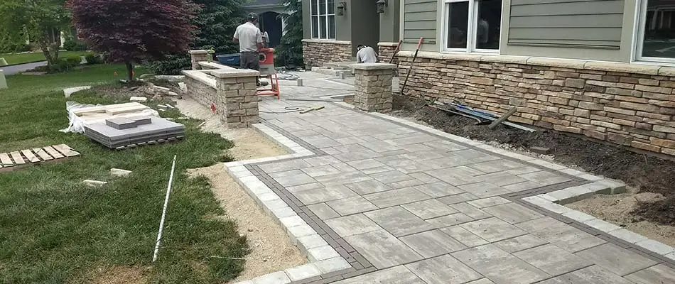 Choosing Flagstone or Concrete Pavers for Patio Construction