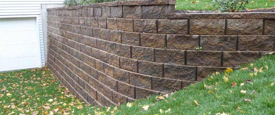 Vertical Style For Your Outdoor Living Space - Retaining Walls